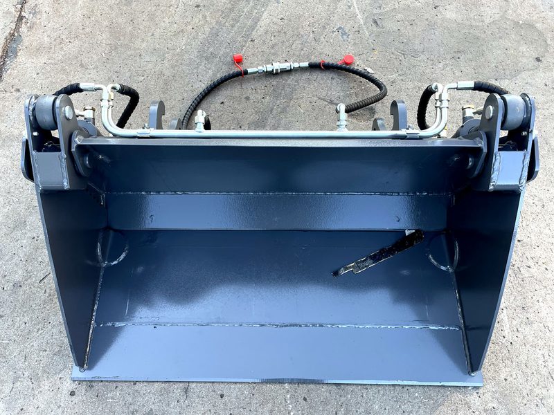 4-in-1 Bucket attachment for backhoe loader