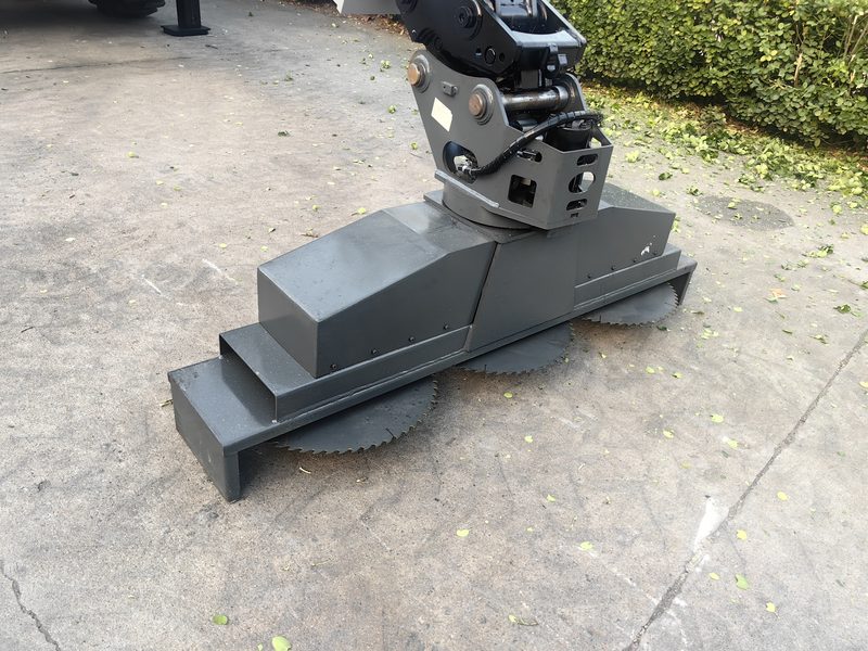 Hydraulic Trimmer attachment for backhoe loader