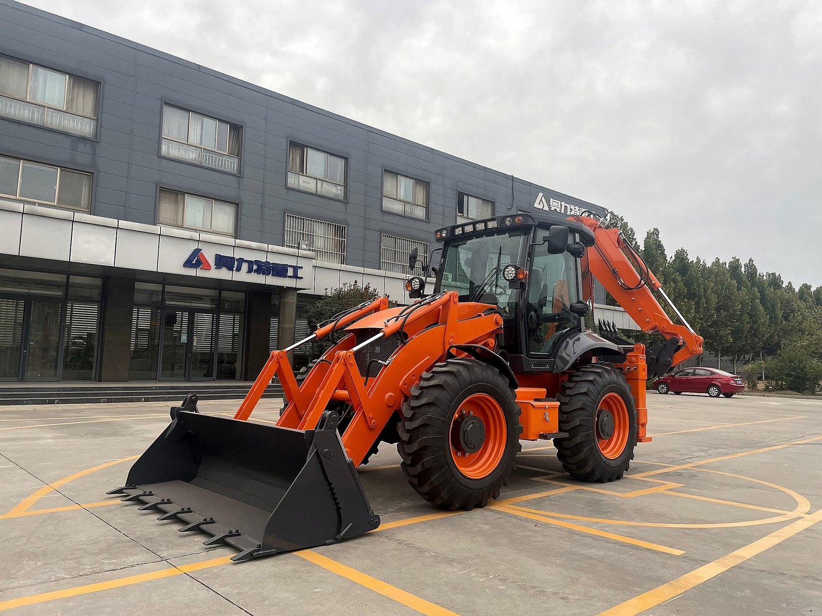 BL 105-25 Backhoe Loader - Front View
